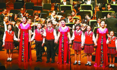 扎根中國(guó)大地?zé)o邊光景一時(shí)新——十八大以來我國(guó)文藝創(chuàng)作成就述評(píng)