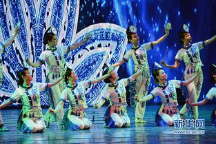 重慶市宣傳貫徹黨的十九大精神主題群眾文藝創作展演開幕 文化經紀人服務助力文化繁榮